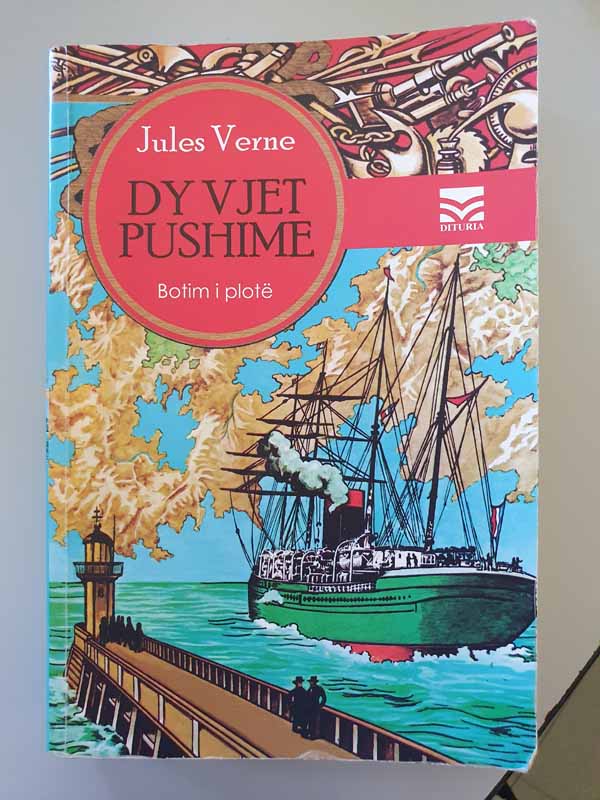 Cover of Dy vjet pushime 